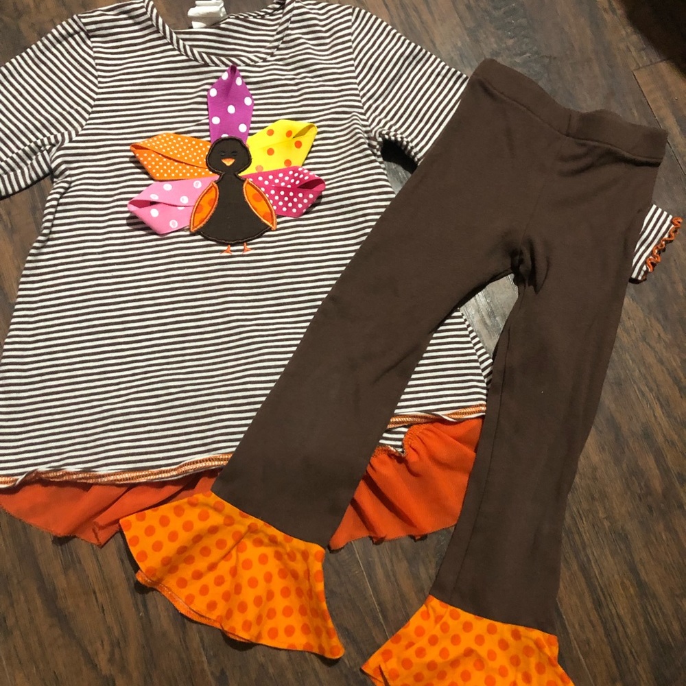 Peaches and cream thanksgiving outfit